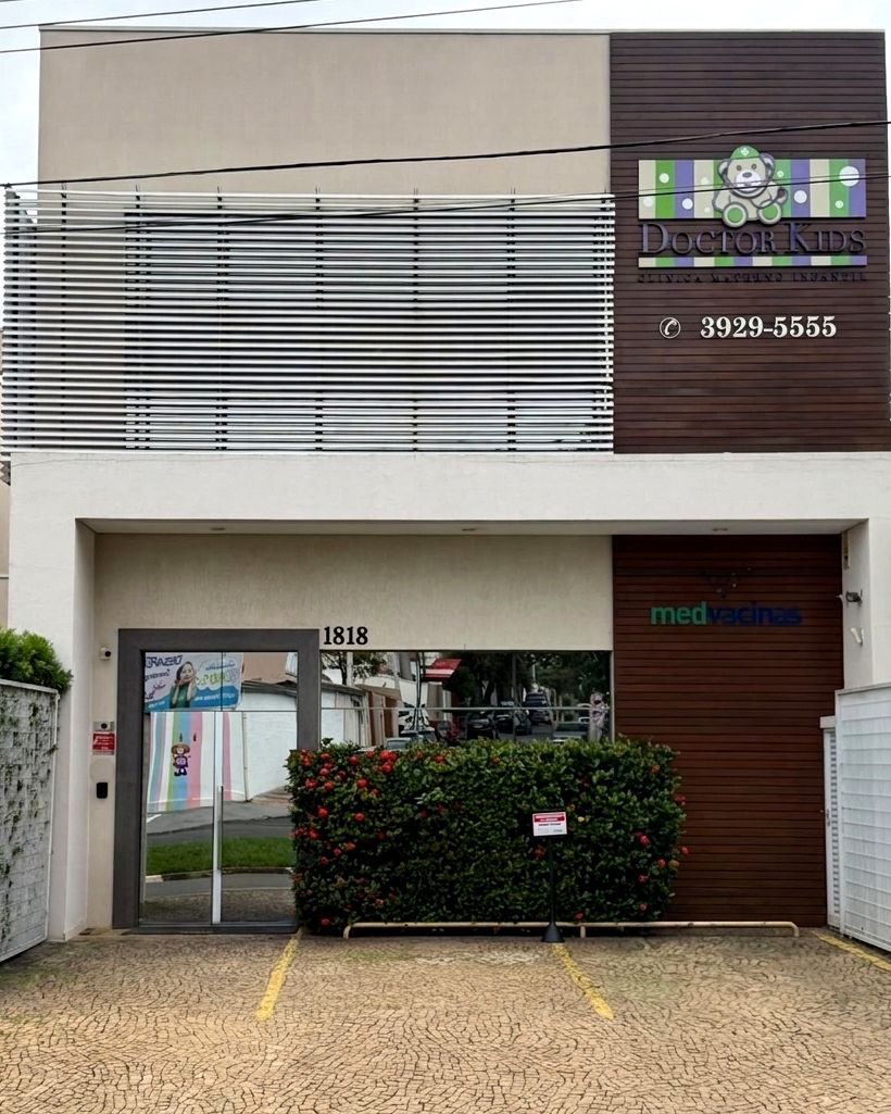 Fachada da Medvacinas na Av. Onze de Agosto, 1818, em Valinhos/SP